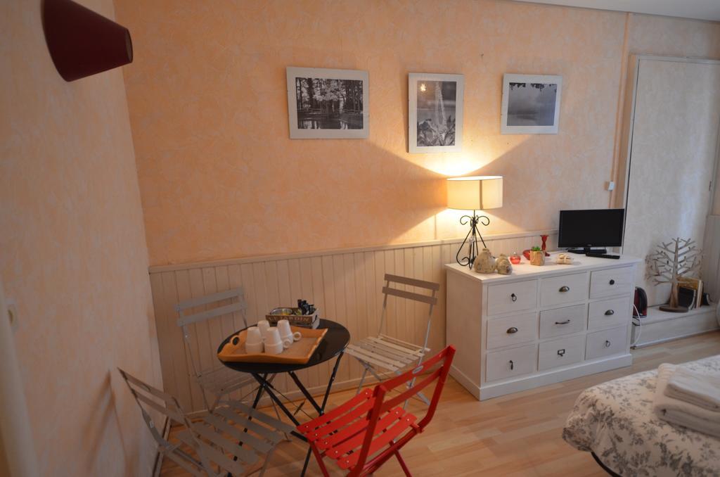 ลาร์บร์ ดาแล Bed & Breakfast Saint-Fulgent ภายนอก รูปภาพ